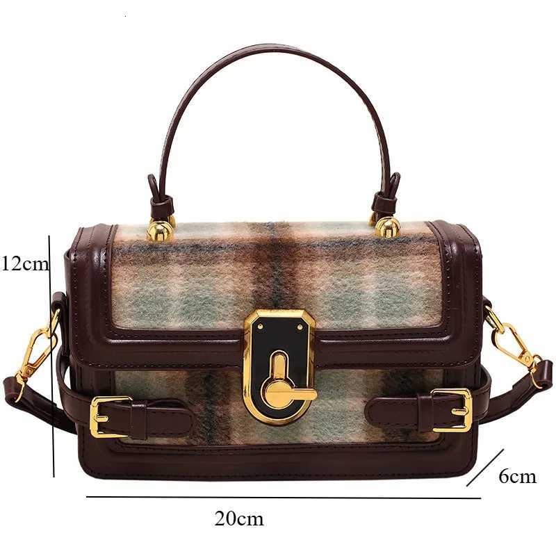 Fiable Woolen Bag with Color Ctrast Small Bah Wens Bag Popar Crossbody Bag Stylish Square Bag Bags for Wen Y251120