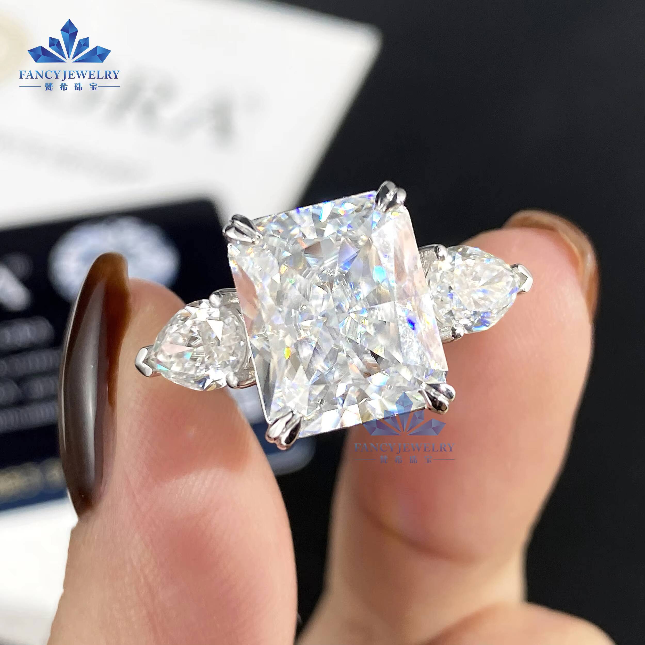 Custom High Quality Big Size 18K Solid Gold 8CT 10x12MM Ice Crushed Radiant Cut Moissanite Ring Women Engagement