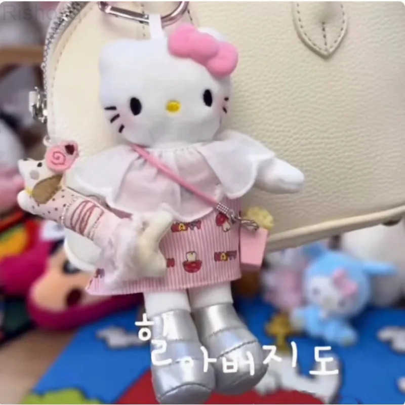 Sanrio Cute Hello Kitty Plush Doll Toy Love Buckle Keychain Pendant Bag Hanging Ornament Girly Overalls KT Cat Ragdoll Kids Gift H251120