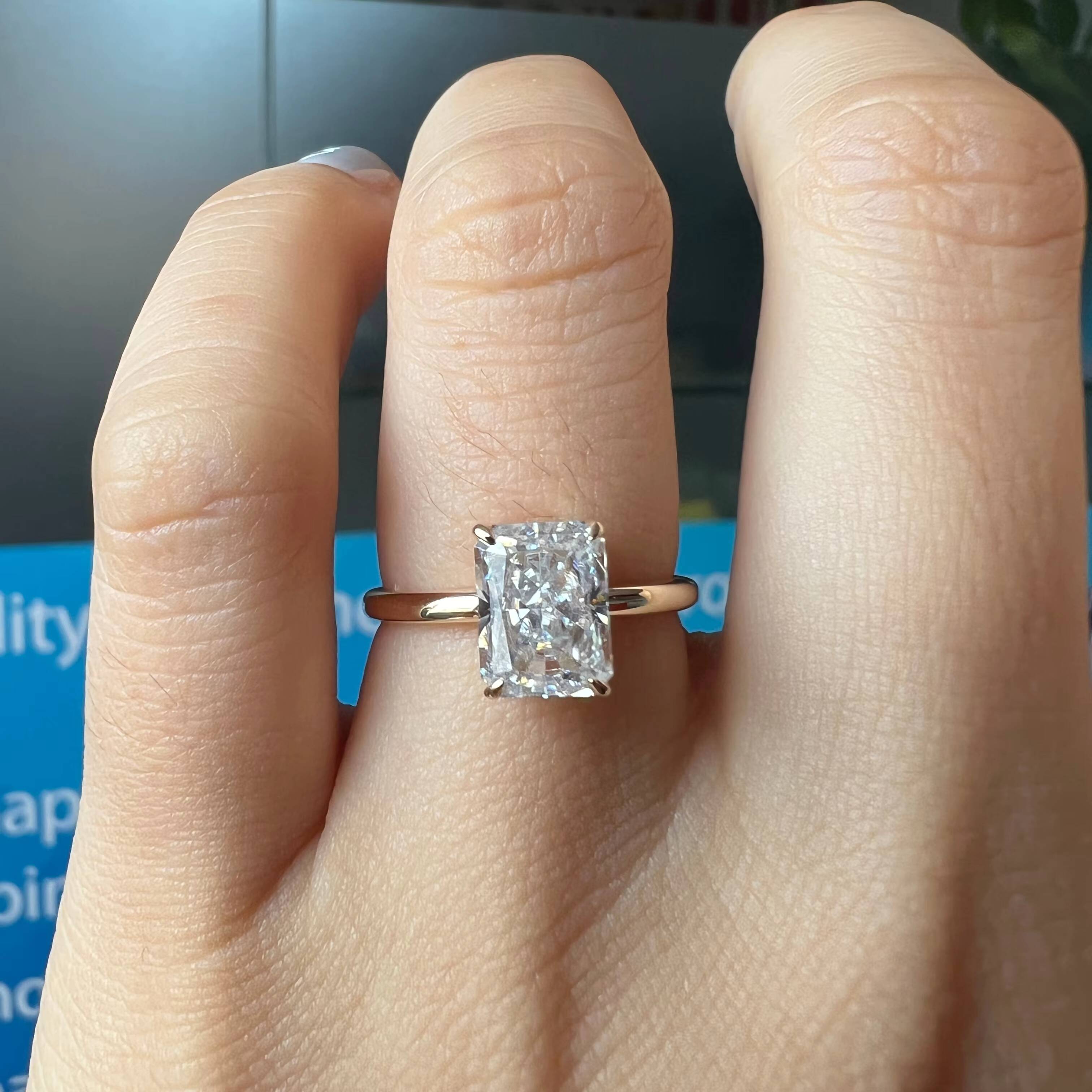 Solid Gold Rectangle Ice Crushed Cut 2ct Wedding Moissanite Ring Classic 14K/18K Gold Rectangle Diamond Solitaire Rings