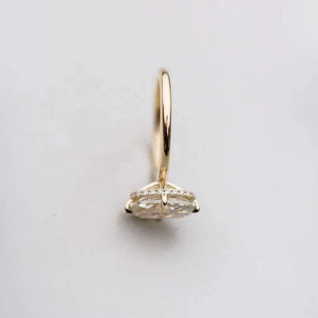 Vintage White Moissanite Casted 35 Ct 115x7mm Main Stone 8h8a Oval Cut Moissanite halo Ring 14k Yellow Gold Ring