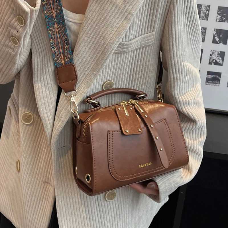 Crossbody Bags for Wen Shoder Bag Minimalist Purse and Handbag Designer Bags Mother Kids Bag for Girl Sac Main Femme Y251120
