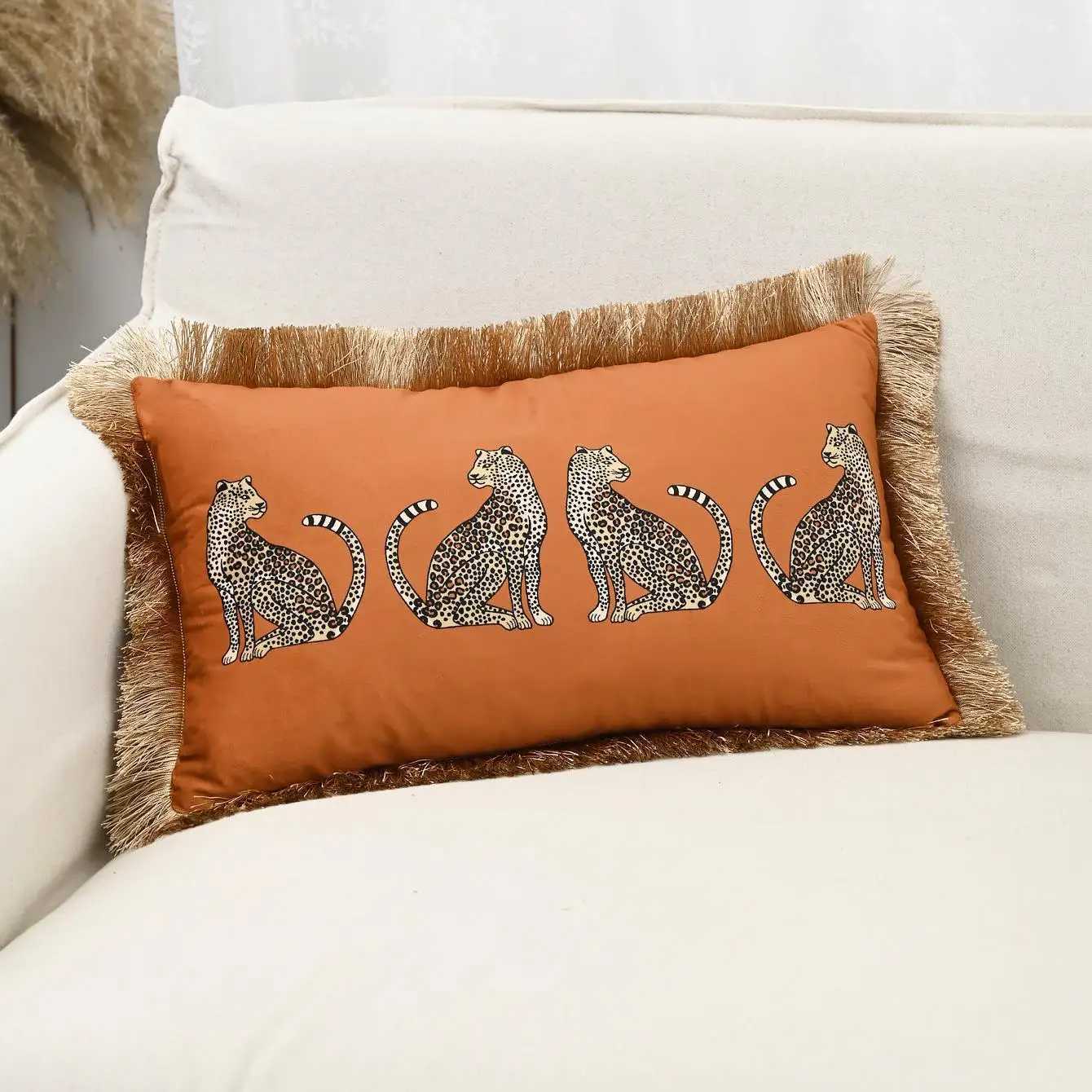 Pillow Case Vintage Leopard Print Cushion Cover Dutch Velvet Gold Border Fringe Case Nordic Light Luxury Home Throw Covers C251120