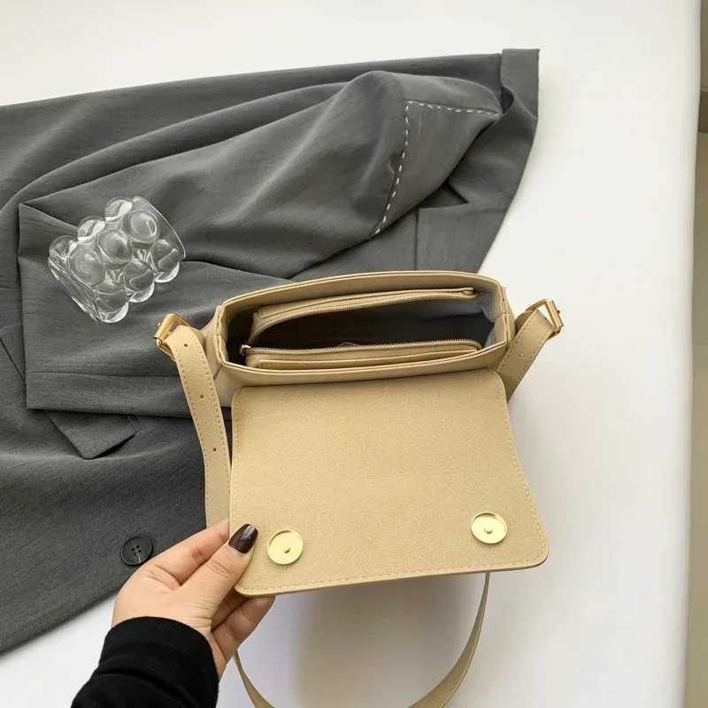Luxury Purple Single Shoder Bags For Wen Solid Color PU Leather 2024 Trend Handbags Small Purse Lady Designer Zipper Cluch Y251120