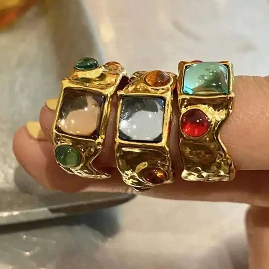 Fashion colored crystal ring for women retro Baroque high-end gold multi-color stone metal irregular ring unique gift Y250419