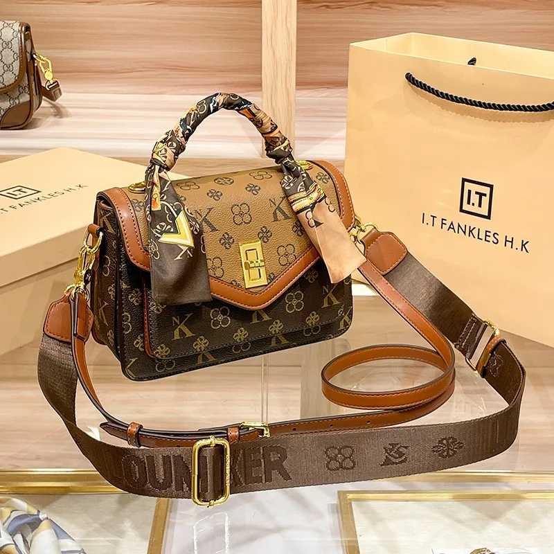 Light luxury brand wens bag 2025 new fiable and versatile high-end color blocked handbag single shoder crossbody bag Y251120