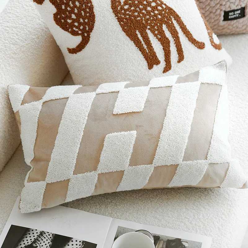 Pillow Case 30X50/45x45CM French Animal Throw Cover Brown Light Luxury Stamping Waist Cushion Cover Decor Home Decorative case C251120