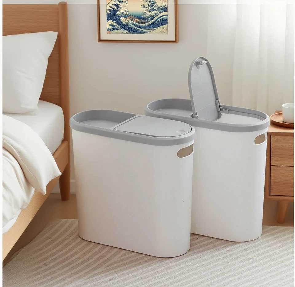 The simple design style of the trash can be easily integrated into a variety of home decoration styles C251120