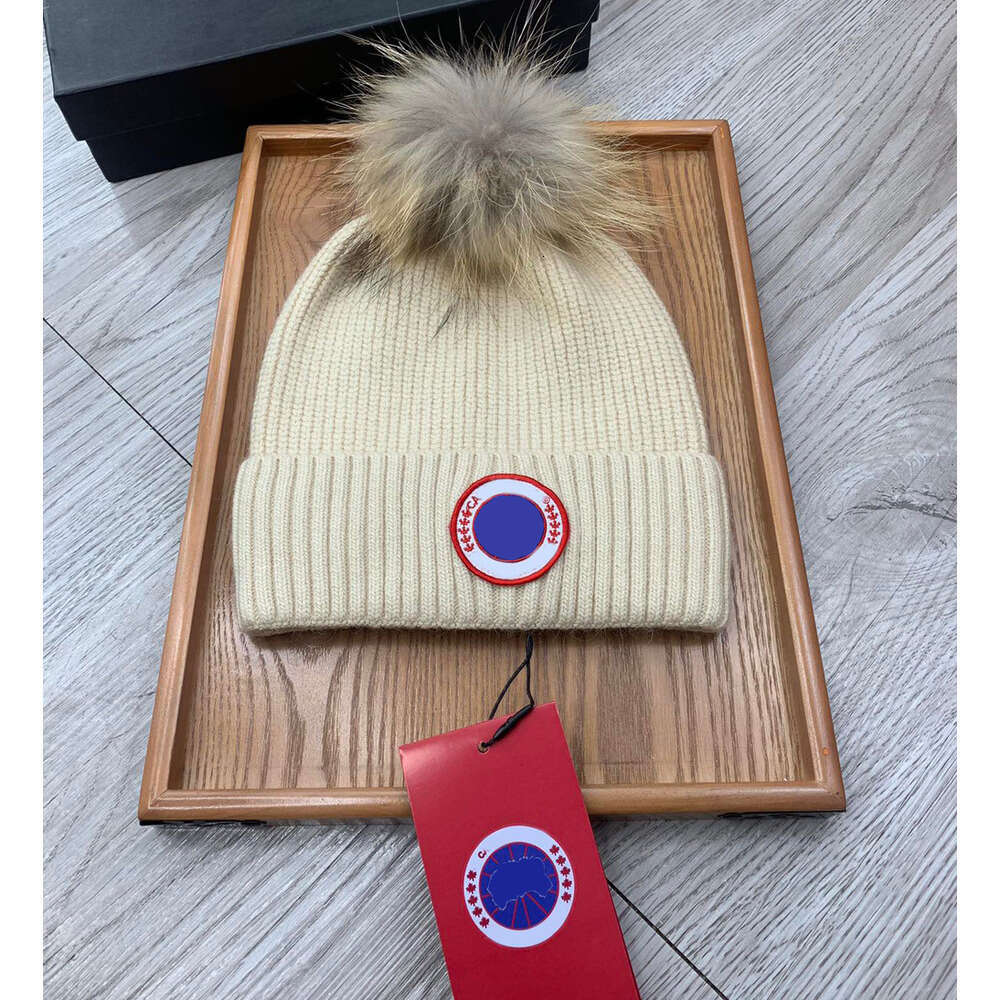 Canadas Beanie Goose Designer Wool Knitted Yarn With Fuzzball Winter Warm Beanies Brand For Women Men's Hat Models Stylish Versatile Hats 3F1