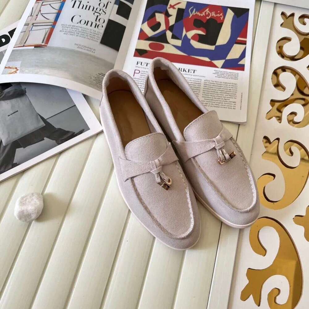 Suede Loafers Men Women Fashion High Quality Shoes Lady Round Toe Comfortable Female Slip-on Flat Lazy Slippers Sneakers