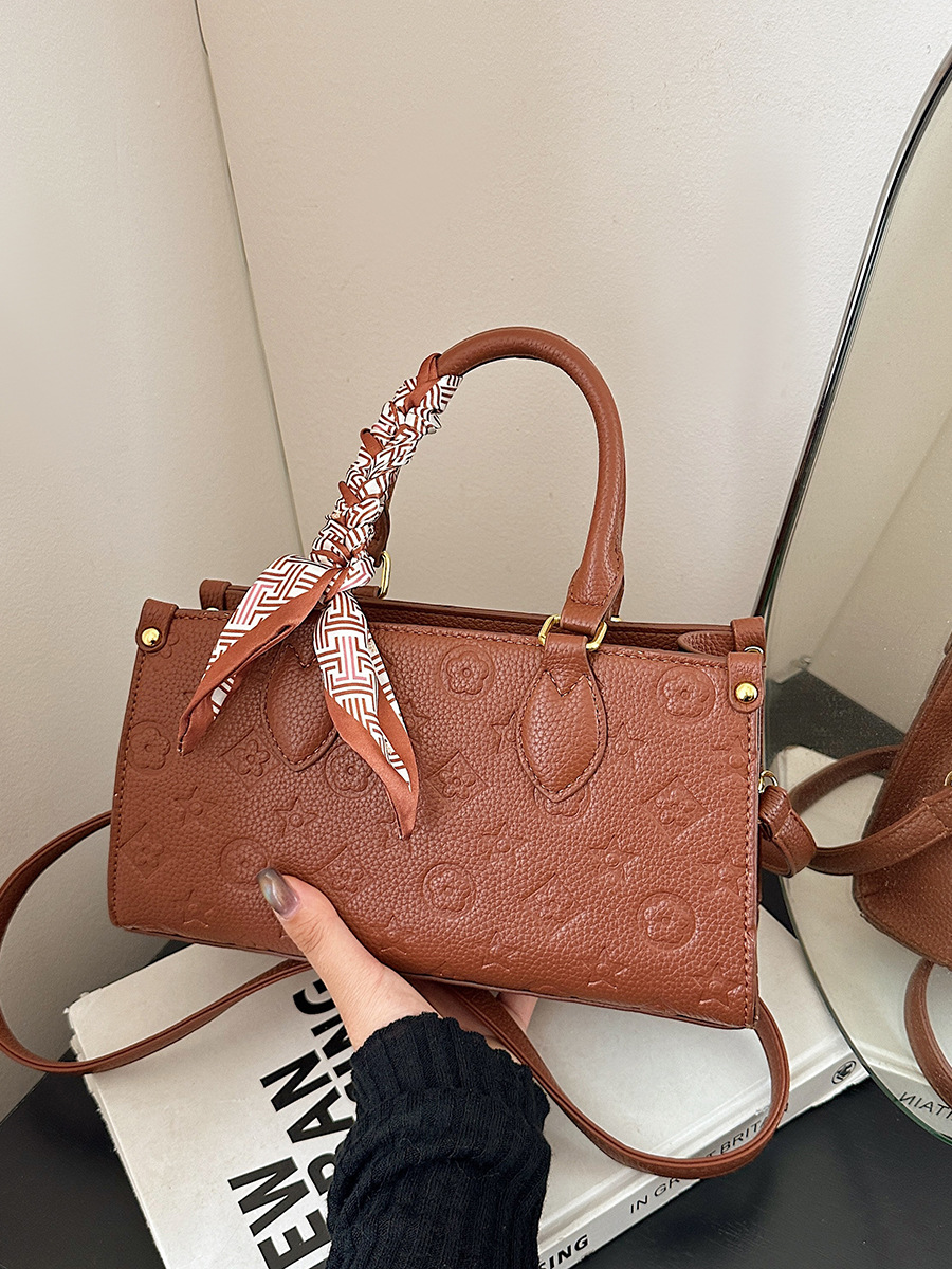 The New Autumn And Winter Fashion Single-Shoulder Crossbody Handbag Is Simple And Elegant