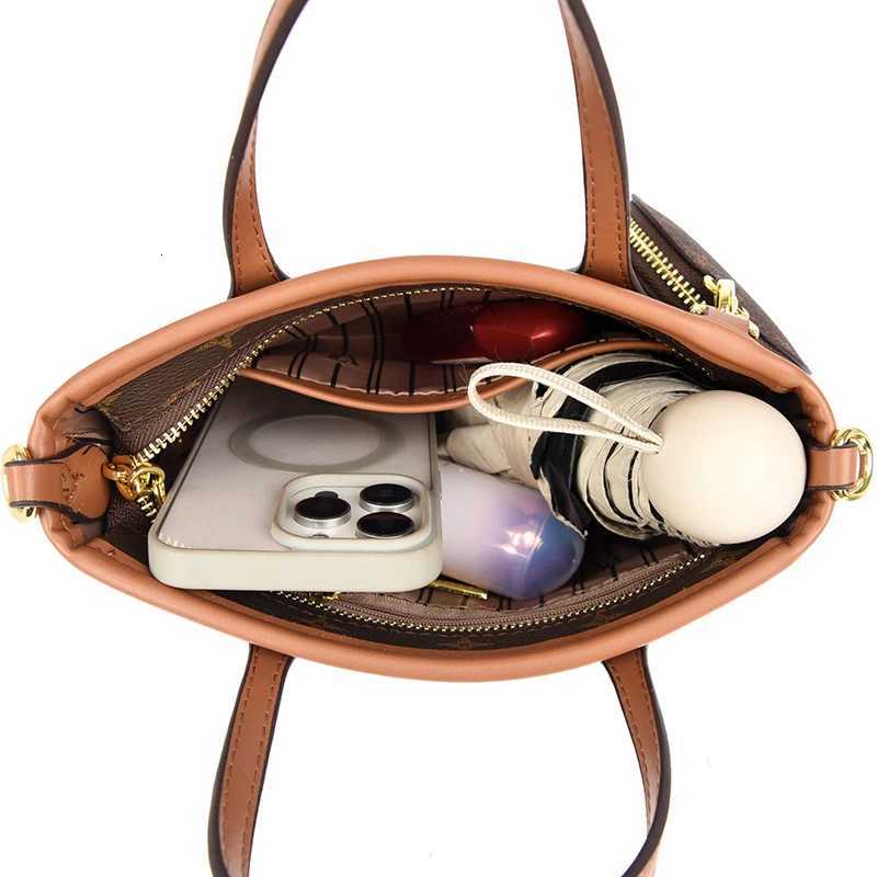 Elegant Fi Crossbody Bag Wens Luxury Zipper Shoder Bag Vintage Fi Design Chain Detachable Strap Y251120