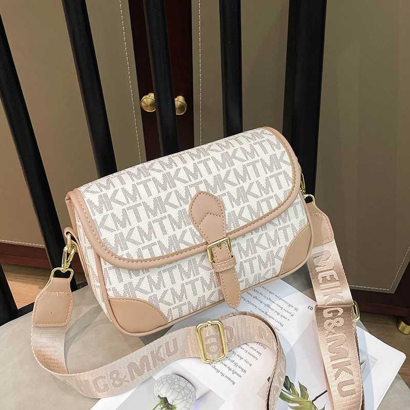 Luxury Vintage Leather Crossbody Bag For Wen With Trendy Letter And High-End Fiable Style Y251120