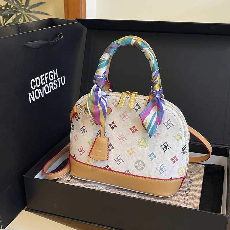 2025 Vintage Mogram Shell Bag for Wen Crossbody Purse Designer Bag with Adjustable Strap for Daily Cmuter Y251120