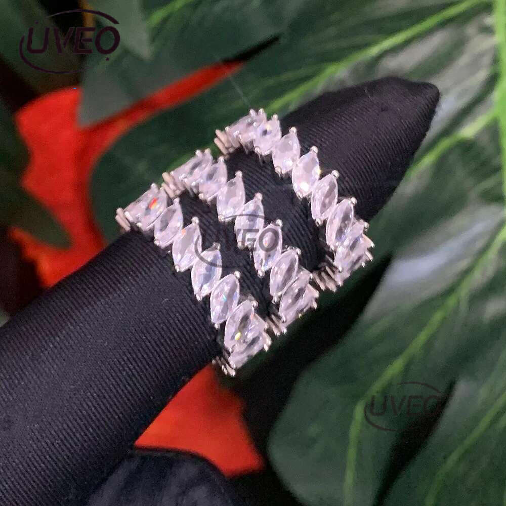 Sterg Sier Horse Eye Ring Fashion Women Finger Jewelry Iced Out Bg Cubic Zirconia Paved Cz Wedding Rings