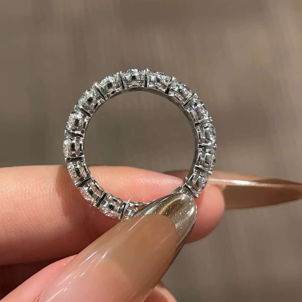 Factory Direct Sell 18K White Gold VS DEF Color 2.2CT Emerald Cut Lab Diamond Ring Band
