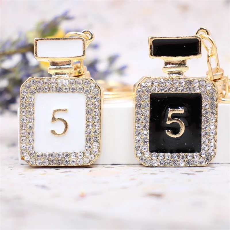 Creative Perfume Bottle Keychain Women Bag Charm Crystal Rhinestone Key Chain Ring Fashion Key Holder Car Keyrings TrinketW251120