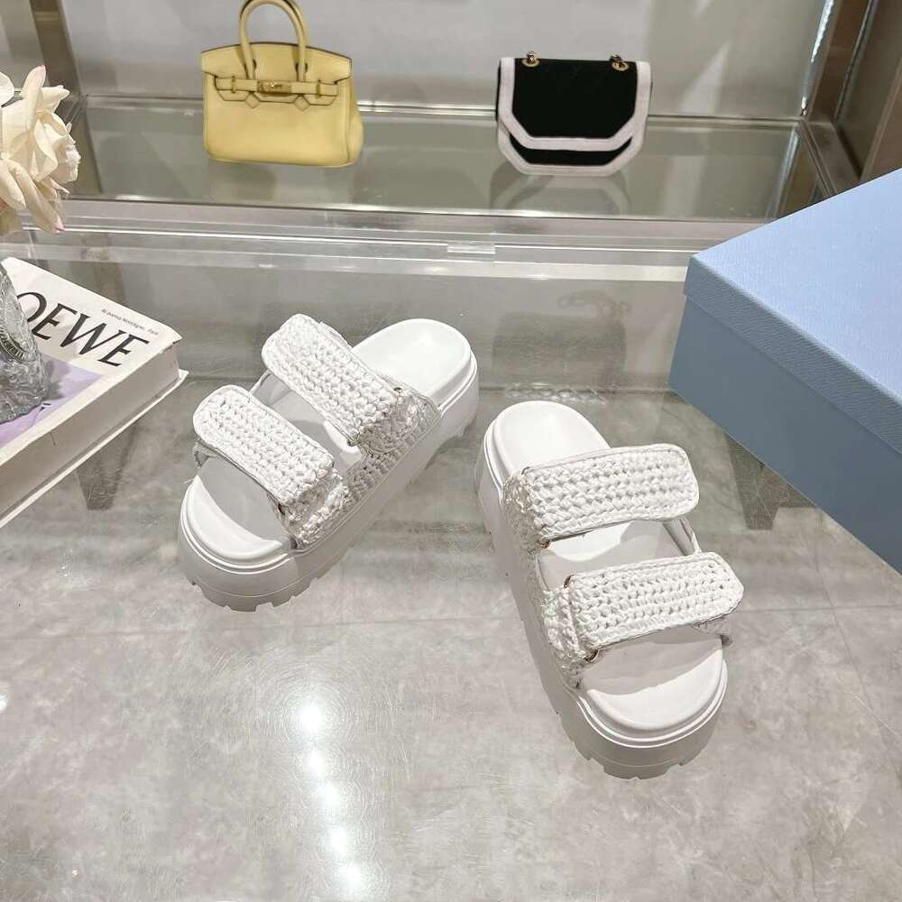 Women Size35-41 Weaving Slippers Flat Platform Summer Slides Leisure Flats Solid Colors Designer Shoes atillas De Mujer