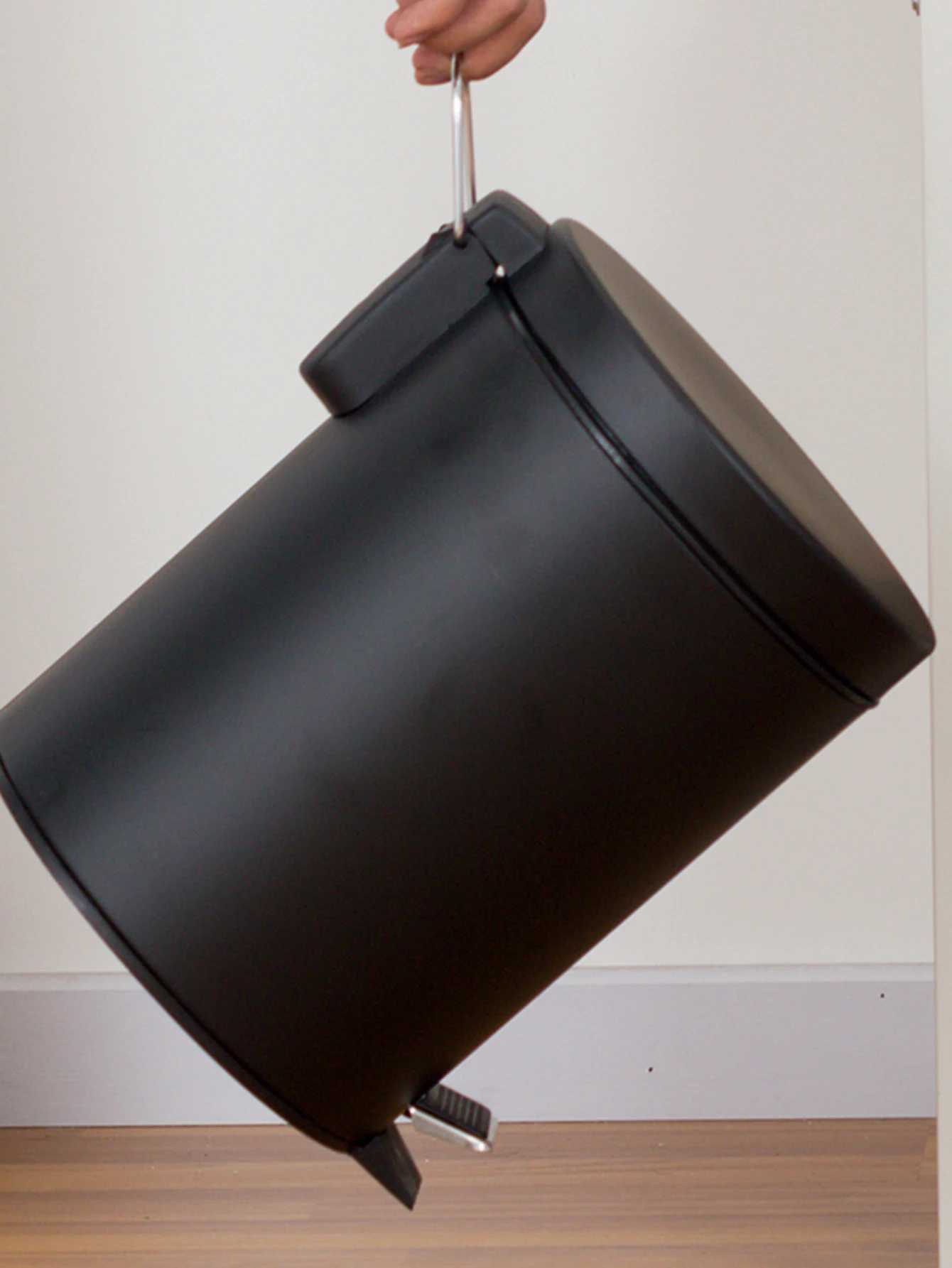 3L Mini Black Round Lidded Step Trash Can Compact Garbage Bin with Removable Liner Bucket and Handle School Bathroom Kitchen C251120