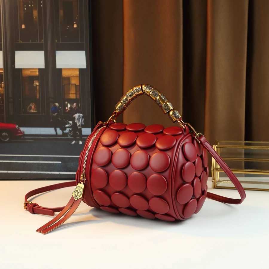 New round Cylinder Wens Casual Versatile Single Shoder Crossbody Bag Handmade Vintage Butt Handbag Y251120
