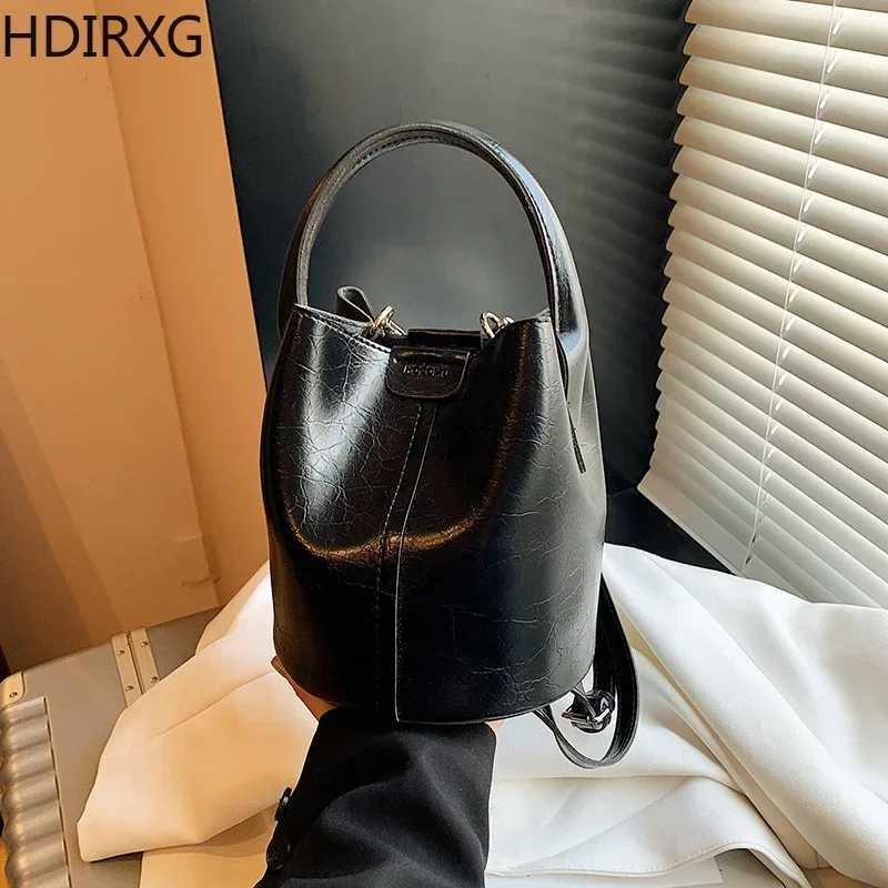 New Bucket Bag for Wen Trend 2024 Solid Color Pu Leather Fem Crossbody Bags Casual Simple Wan Shoder Handbags Luxury Y251120