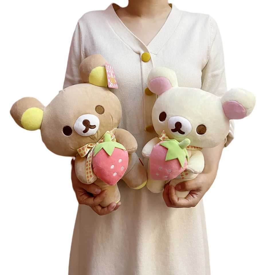New Strawberry Rilakkuma Plush Doll Kawaii Anime Brown Bear Pelcuhe Stuffed Cute Couple Toy Girl Like Gifts G251120