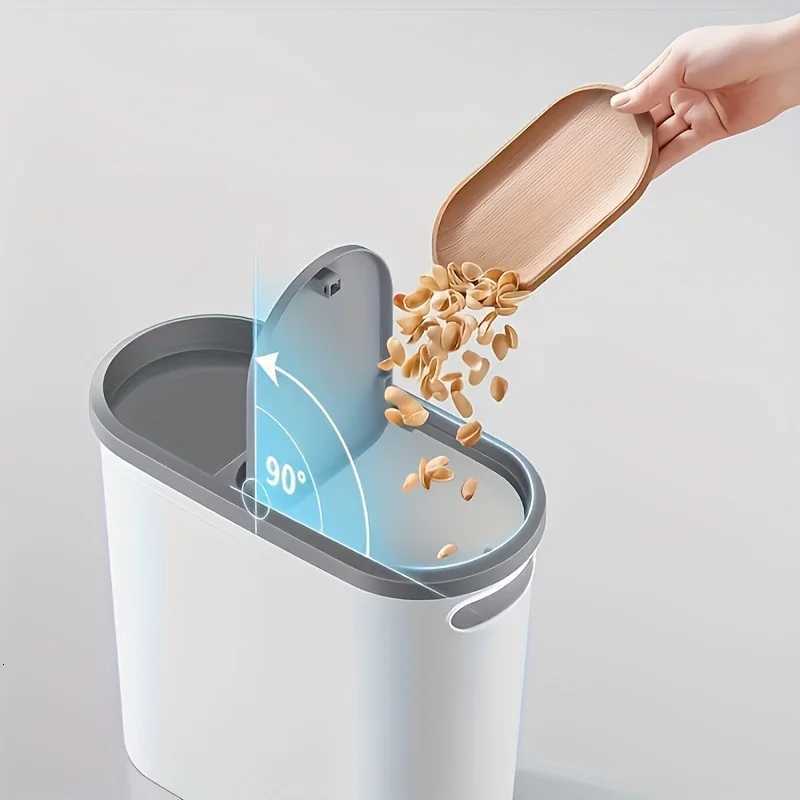 Large-capacity bathroom trash can family creative narrow-space trash can bathroom covered foot-operated trash can C251120