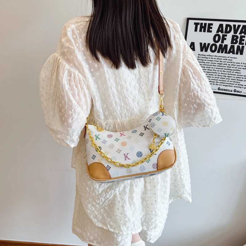 Modern Metallic Leather Cluh Bag Sleek Minimalist Design Detachable Wrist Strap Perfect for Cocktail Parties and Dinners Y251120