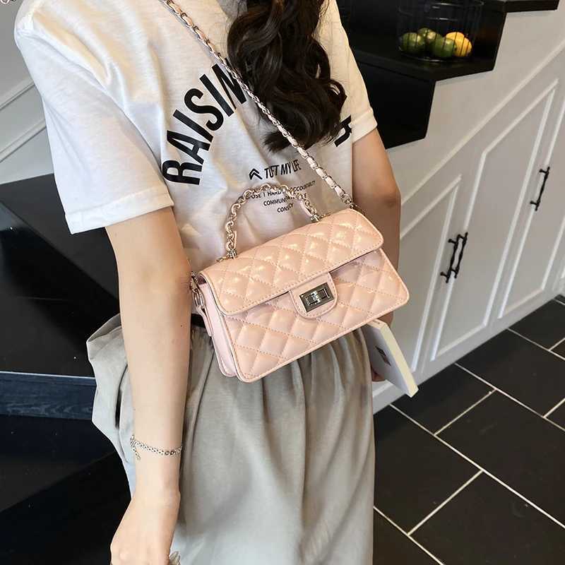 High-end ins trendy hand-carrying small square bag 2025 new fiable small fragrance diamd shoder bag simple wens bag Y251120