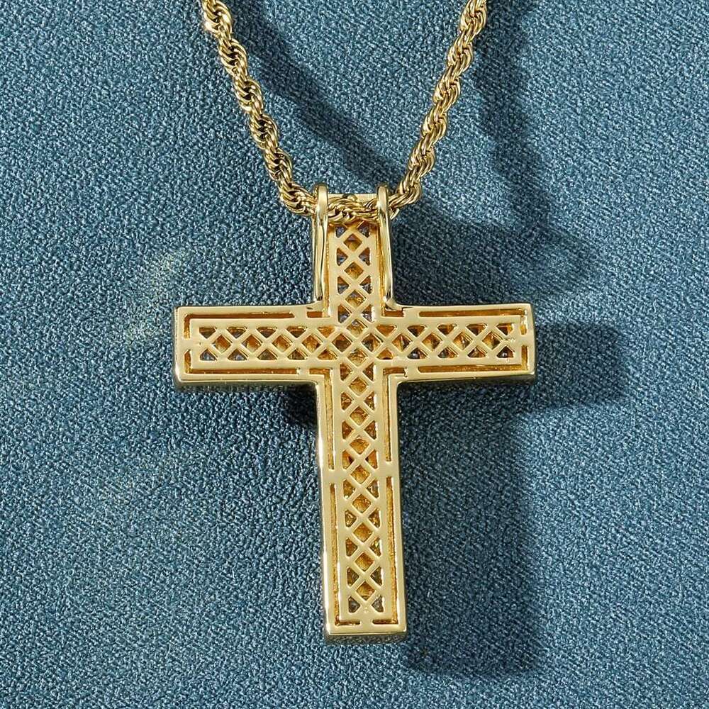 Luxury necklace cross copper micro-inlaid ice out VVS Moissanite hip Hop pendant for men and women Free delivery