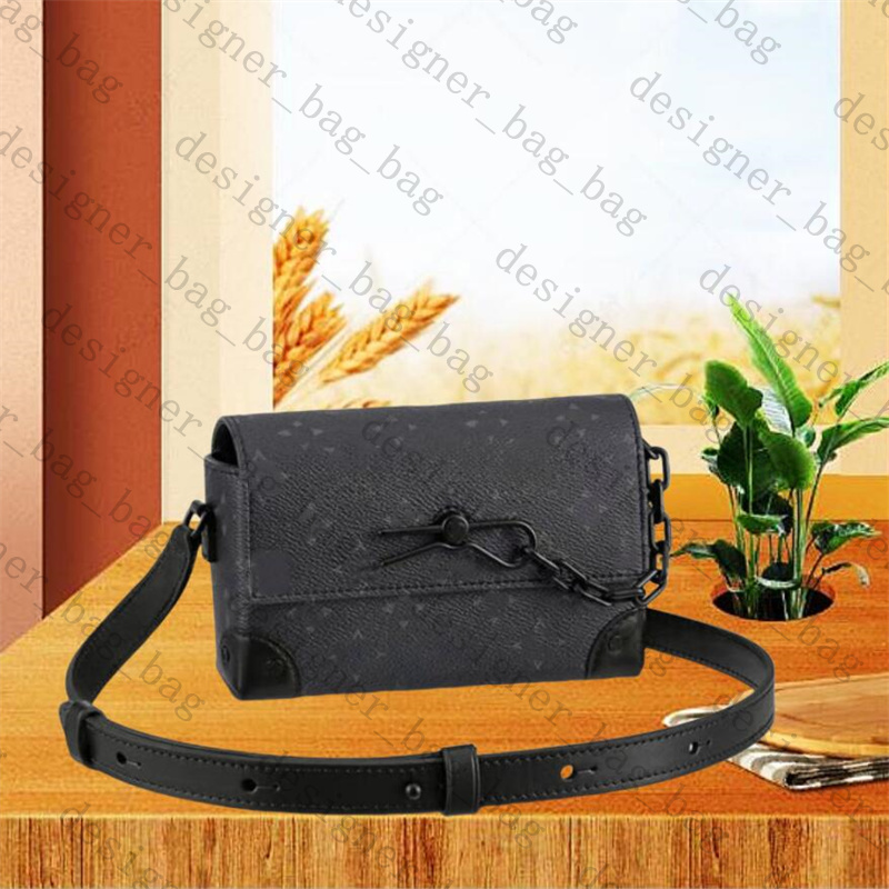 Designer Bags Steamer Trunk Wearable Wallet Mini Shoulder Bags High Quality Taurillon Leather Messenger Cross body Bag Pouch Men Women Camera bag Wallets M81746