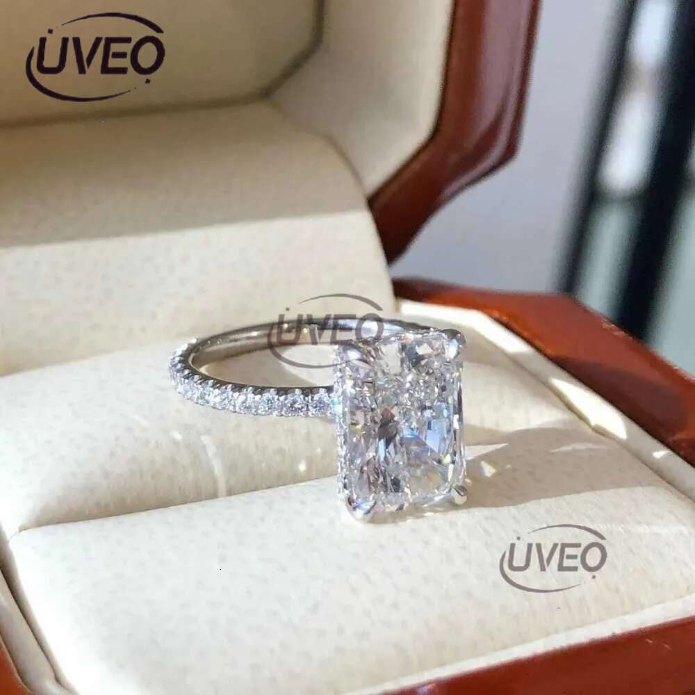 Wholesale 10K 14K Solid Vvs Moissanite Engagement Rings Women Sier Dia Emerald Radiant Oval Cut Gold Ring