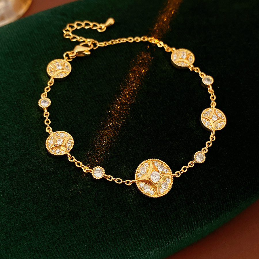 18K Real Gold Plated Zircon Star Bracelet French Retro Light Luxury High-End Design Sense Niche Jewelry - view 6
