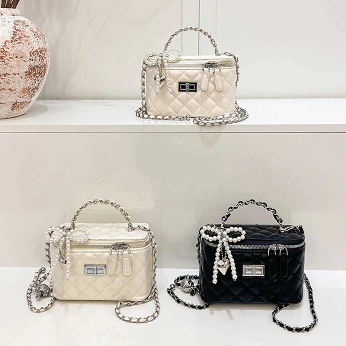 Wens Argyle Quilted Crossbody Bag Lightweight PU Chain Strap Adjustable Zipper Fi for Casual Essential Shoder Bag Y251120