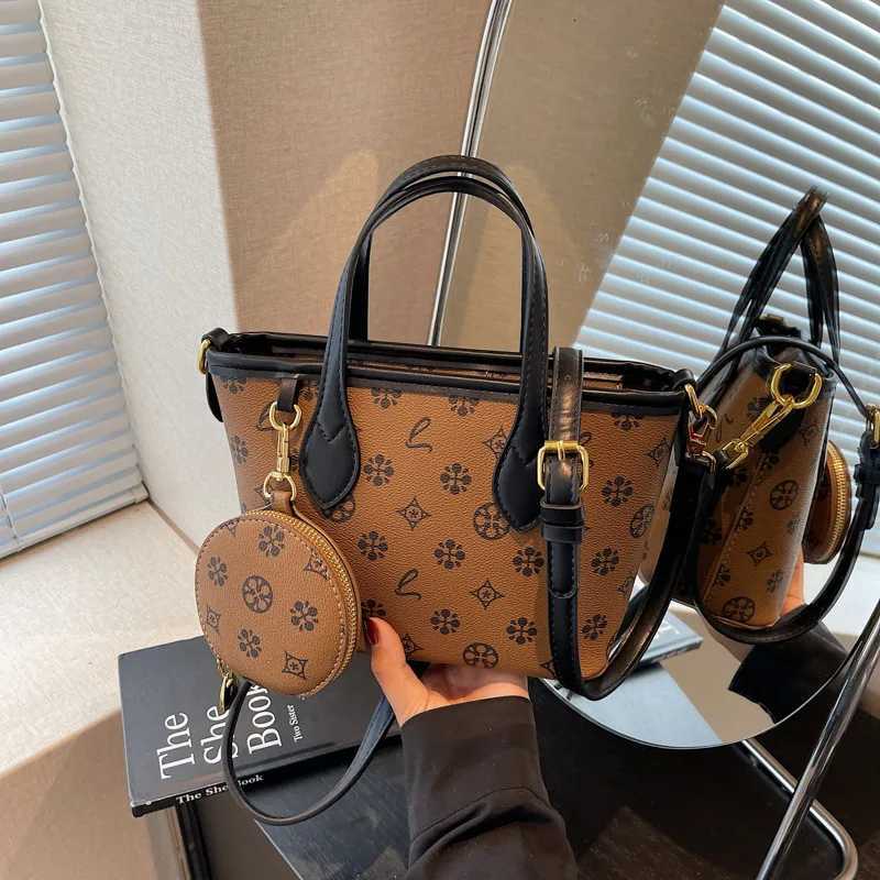 2025 New Stylish Printed Tote Bag - High-End Large-Capacity Shoder Crossbody Cmuter Bag Y251120