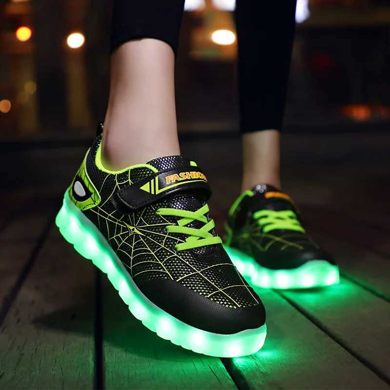 Casual Sneakers Shoes Spring Boys Running Shoes Girls Flash Childrens LED Lights Breathable Sports USB Charging Walking ShoesW251121