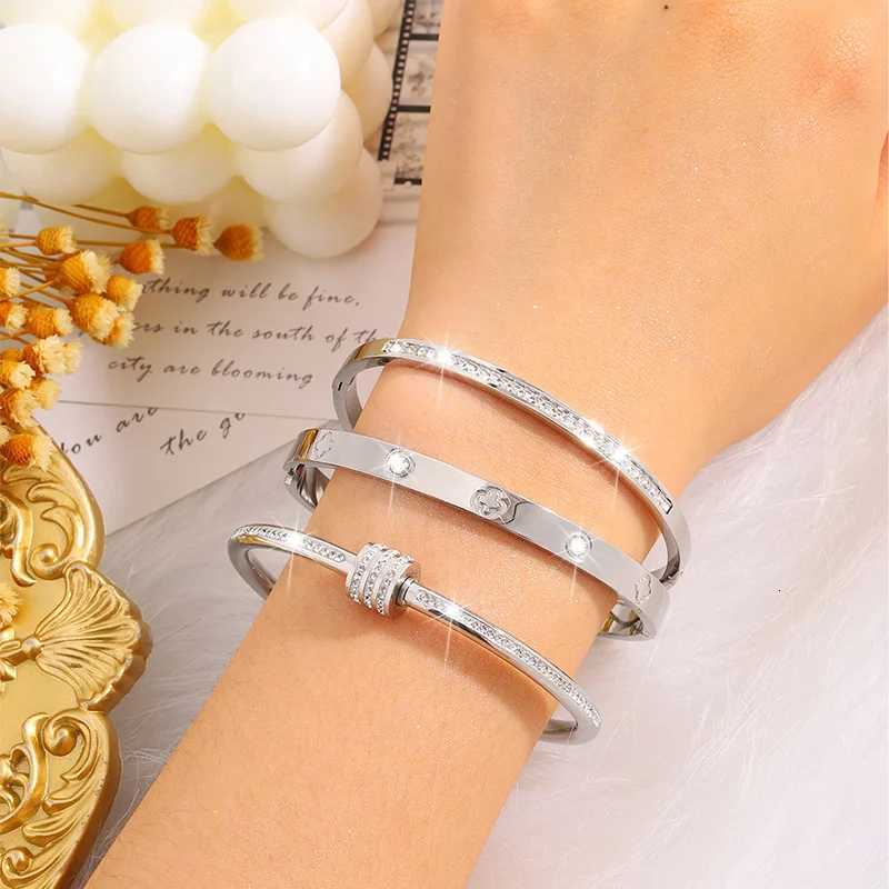 3pcs Gypsophila Diamond-Encrusted Stainless Steel Simple And Versatile Bracelet For Daily MatchingW251121