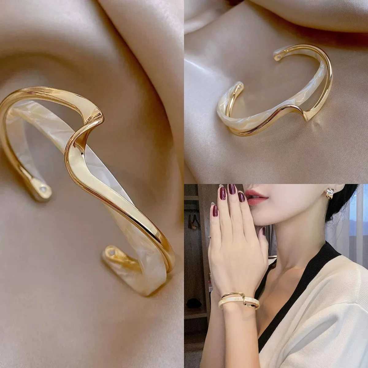 Titanium Steel Shell Bracelet Womens Curved Opening Bracelet Charming Luxury Geometric Ocean Style Accessories Holiday JewelryW251121