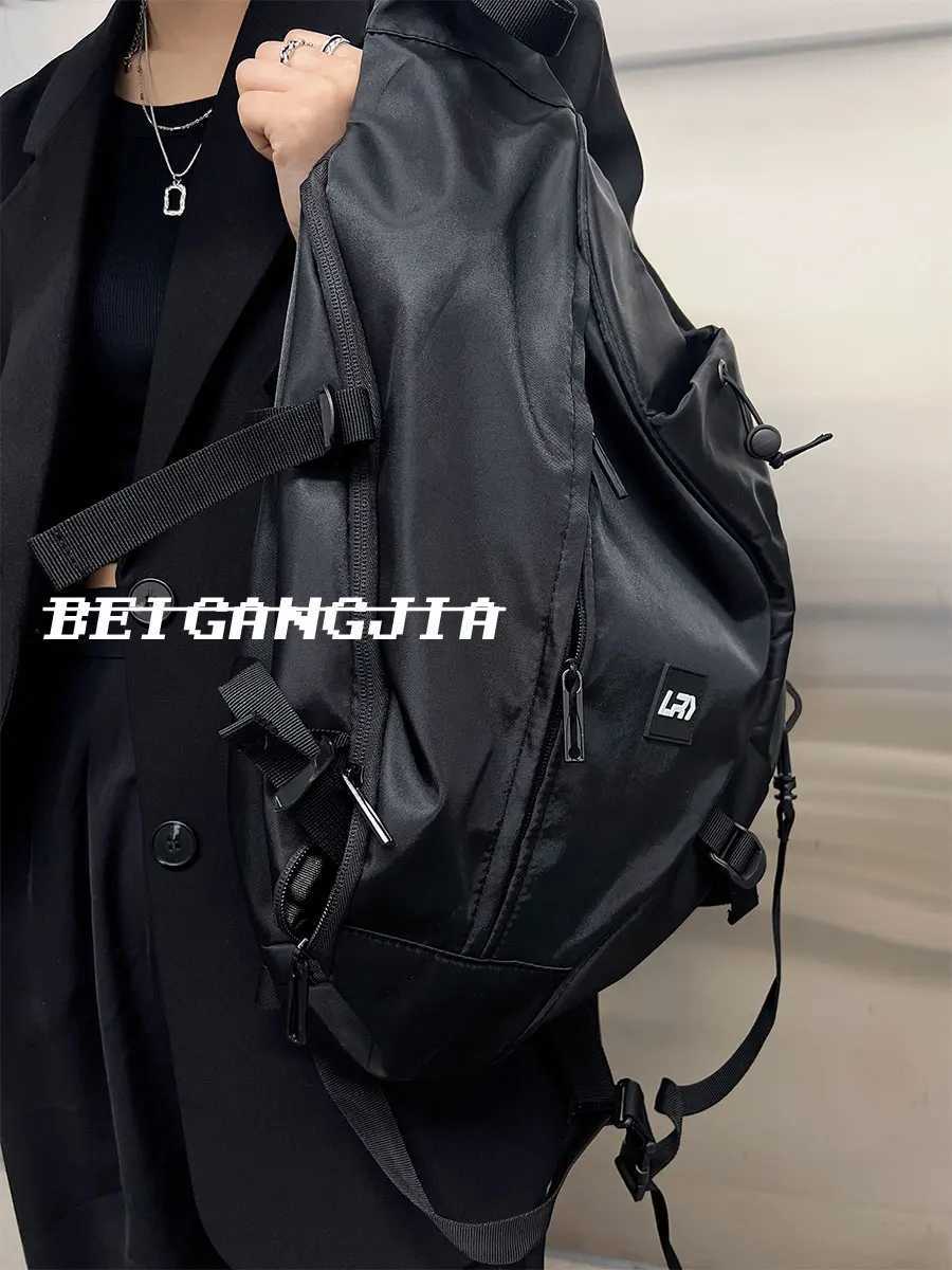 Fashion Streetwear Portable Light Nyl Ch Sling Men Bag Korean Style Cmuter Travel Man Shoder Crossbody Bags Backpack for Men Y251121