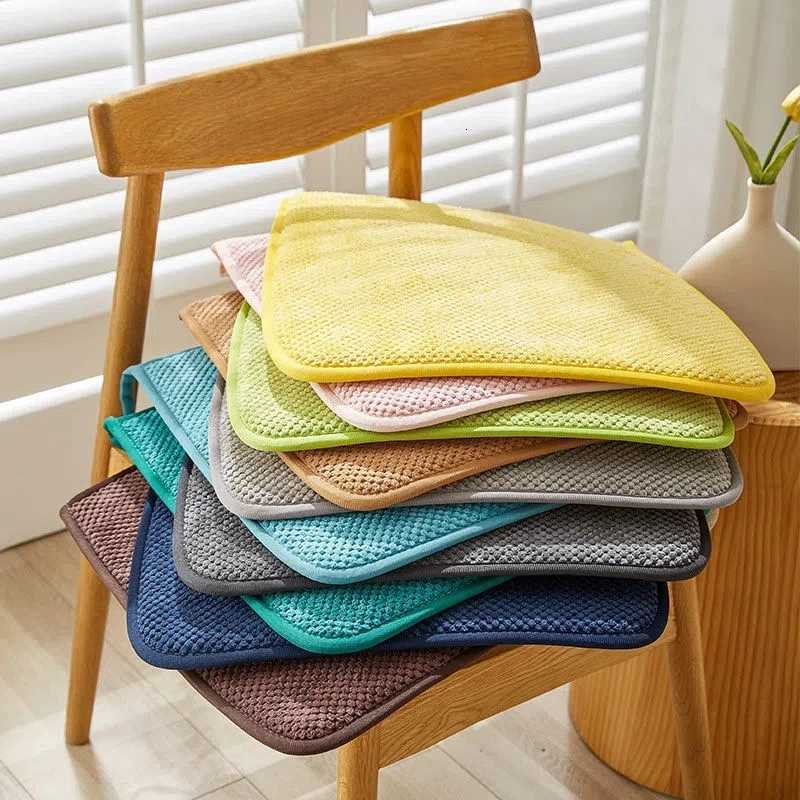Small Fresh Style Corduroy Dining Chair Cushion Horseshoe-shaped Office Sedentary Stool Pad Thicken Anti-slip Sponge Chair Mat C251121