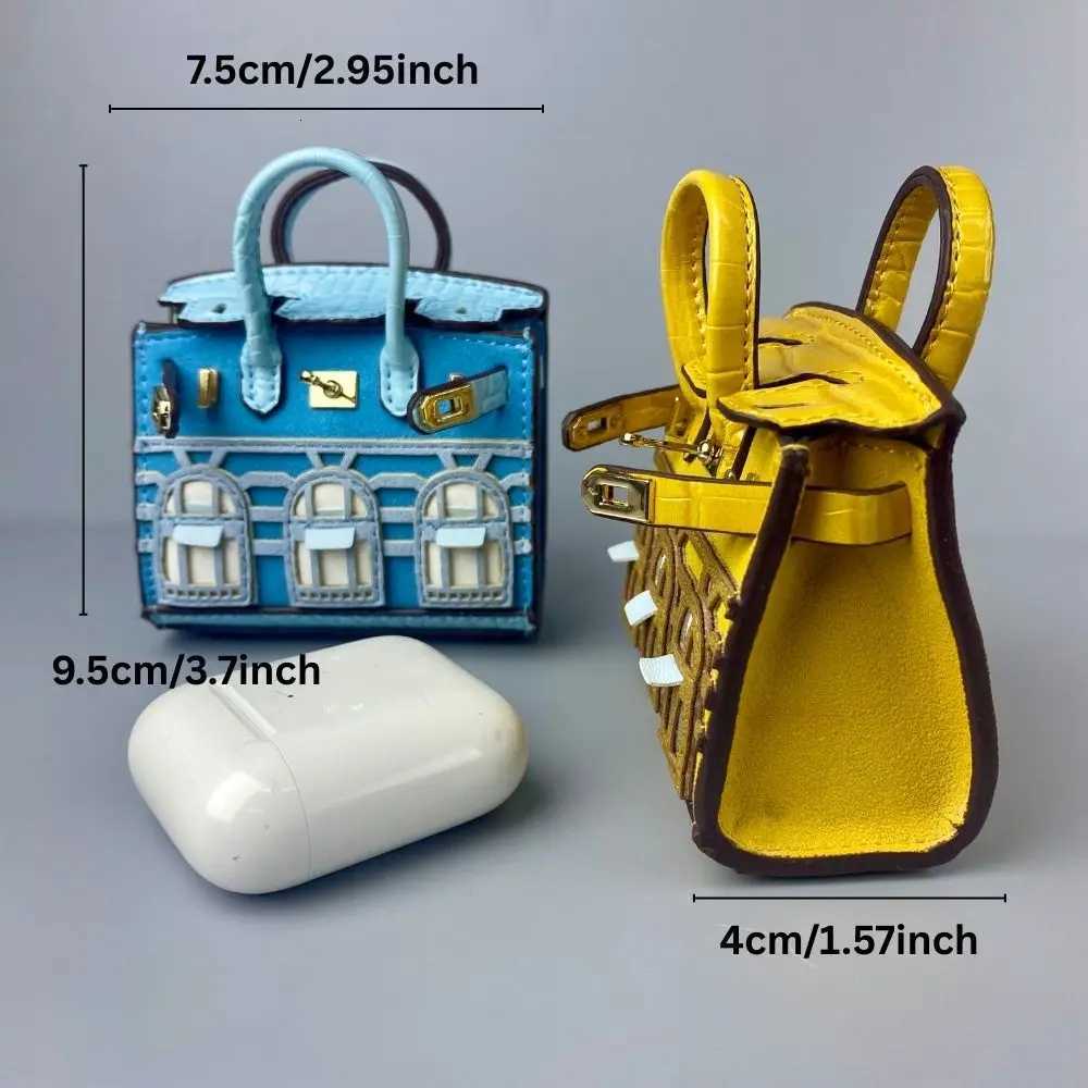 House-shaped Earphone Case Bag Charm Keychain - 3D Window Design Premium Croc-Embossed Yangba Suede Fuzzy Leather Mini Bag Z251120