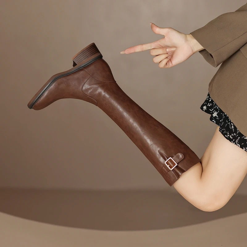 Womens AutumnWinter Genuine Leather Cowhide Mid Heel Large Metal Belt Buckle and Knee Zipper High Barrel Knight Boots 251121