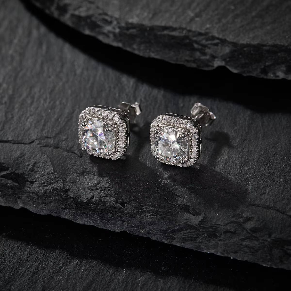 Luxury S925 Silver Fine Jewelry Full Diamond Moissanite Studs Earrings for Women Anniversaries Gift