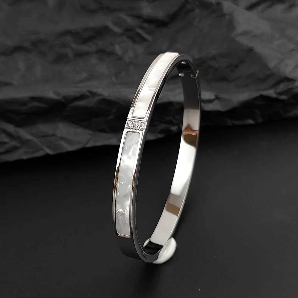 Fashion Bracelet Women Gold Plated Shell Stainless Steel Couple Bracelet Zircon Girls Gift Hot SellingW251121
