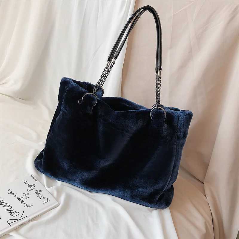 Wool bag autumn and winter fi with a large capacity e-shoder hand-held plush lady tote bag Y251121