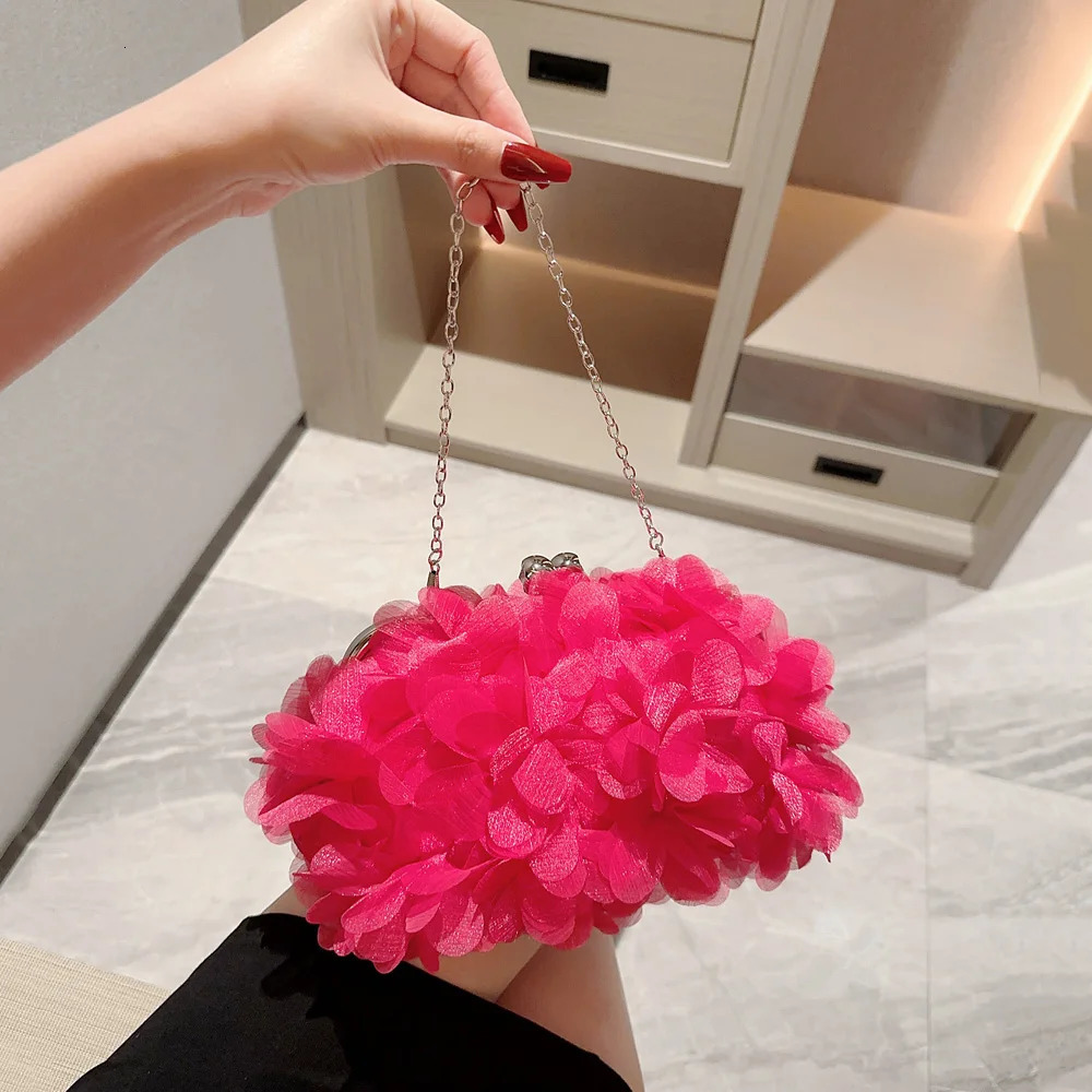 Flower Dinner Purse ner Floral Chain Crossbody Bride Handbag Clutches Woman Petal Evening Party Clutch Wedding Dress Bag 251121