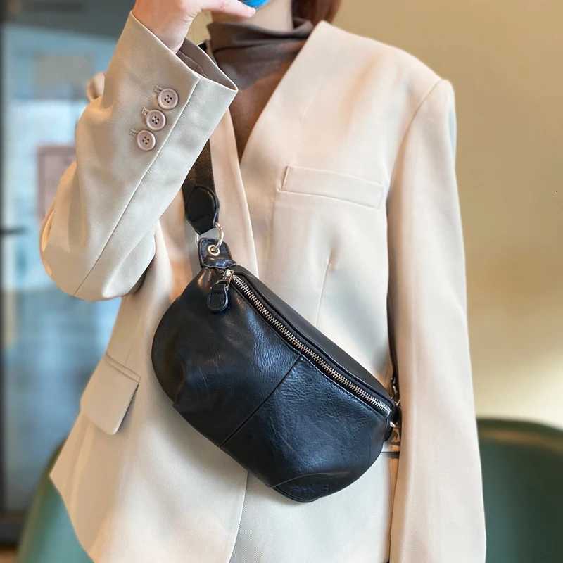 Fashion Fem Ch bag chain Crossbody Bags For Wen new Shoder bags Small PU Leather ladies Waist Pack Breast phe wallet Y251121