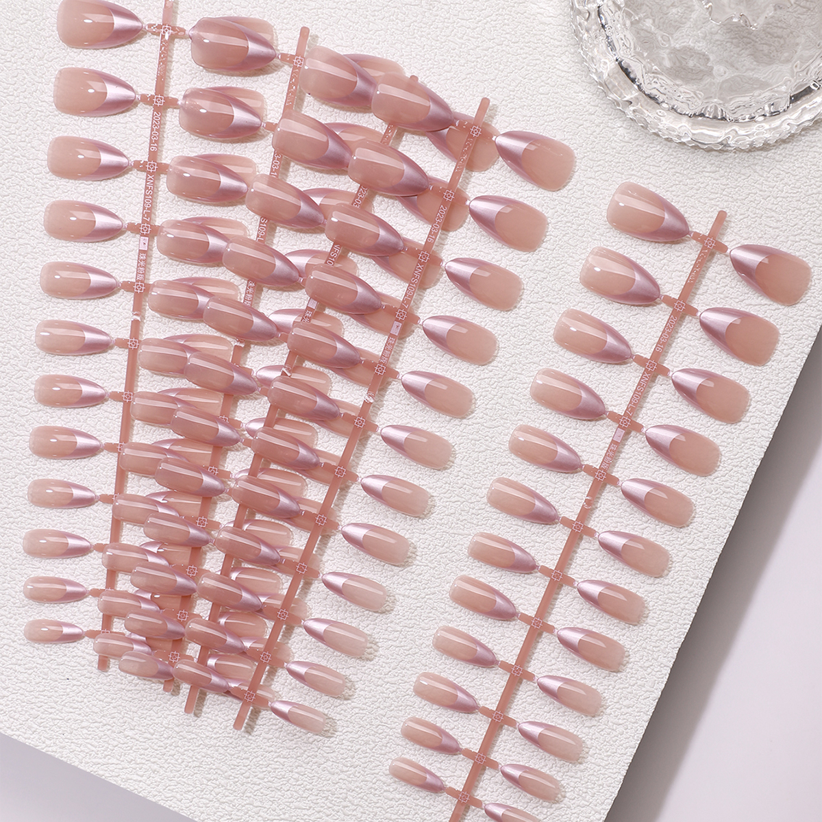 30 pieces of strip-shaped DIY long almond-shaped press-on nails, pink and purple French press-on acrylic nails, simple French nails, suitable for girl