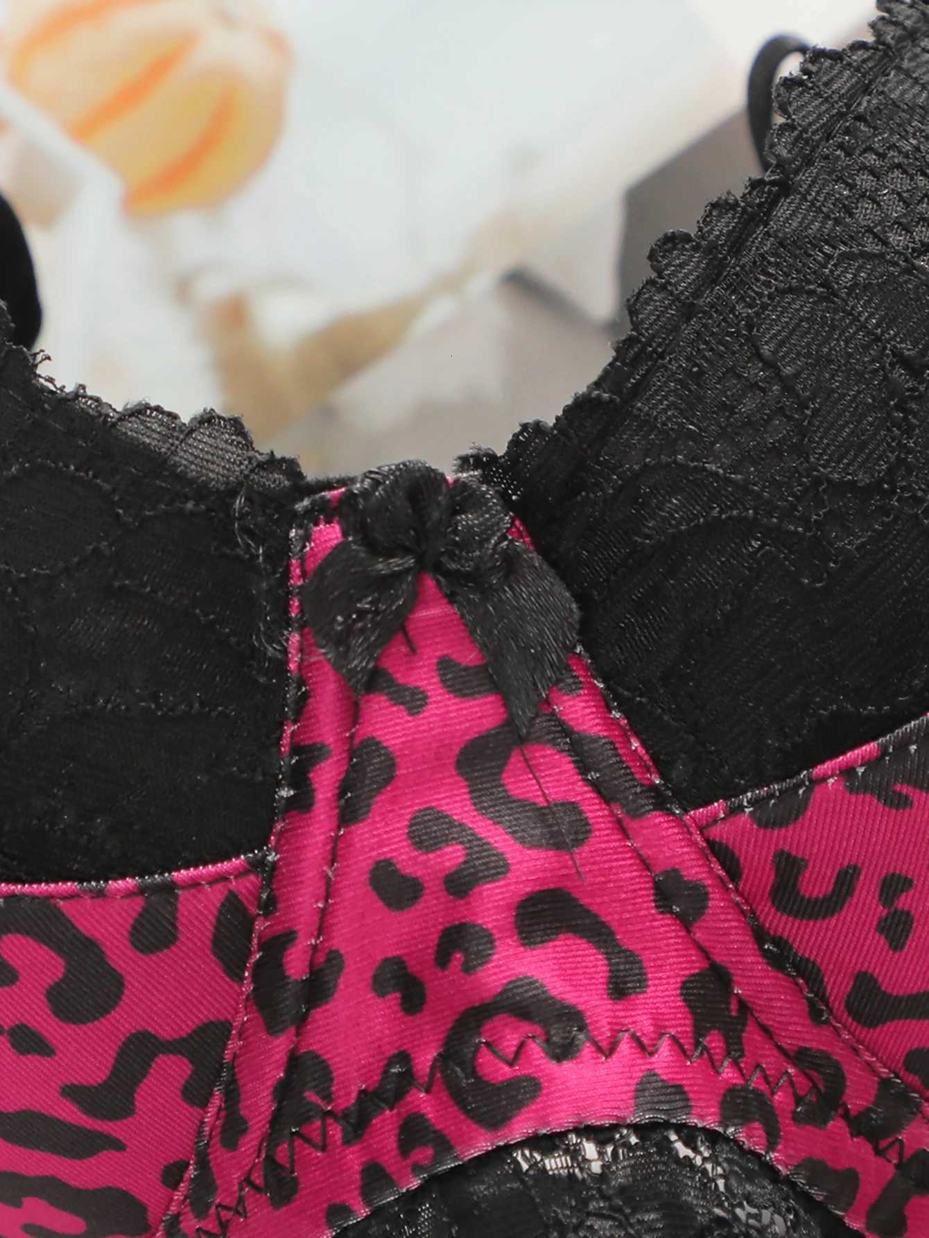 Womens Sexy Embroidered Lace Underwear Set with Steel Circles Convolute Push ups Comfortable Close fitting Underwear Set A3211XJ251106