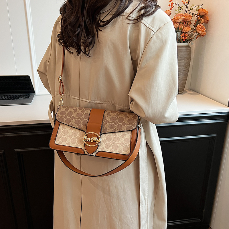 Designer bag free shipping 2025 new fashionable high-end texture printed shoulder crossbody bag armpit bag for womens
